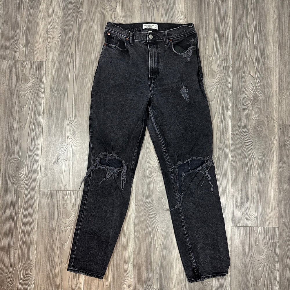 Abercrombie Washed Black Ultra High Rise 90s Straight Jean - SIZE 29/8R